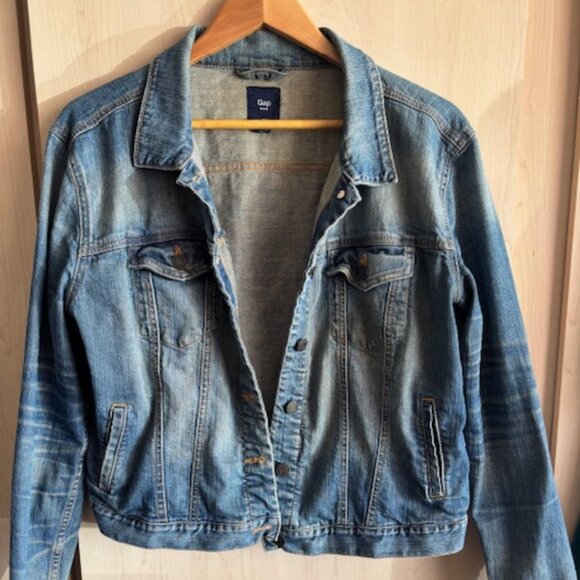 Womens Large GAP Distressed Denim Jacket Blue Jean Jacket Button Up Trucker - Picture 1 of 7
